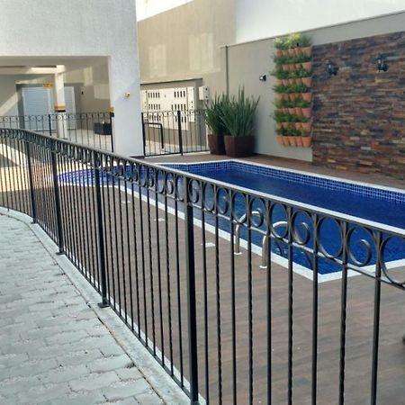 Var-101A Dpto Amplio En Condominio Cerrado Con Piscina Bombinhas Kültér fotó